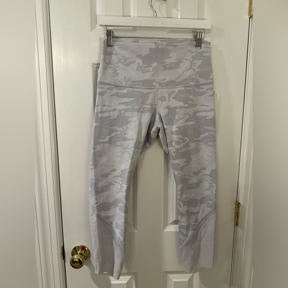 Brand new with tags, never worn Lululemon wunder under crop in neutral camo